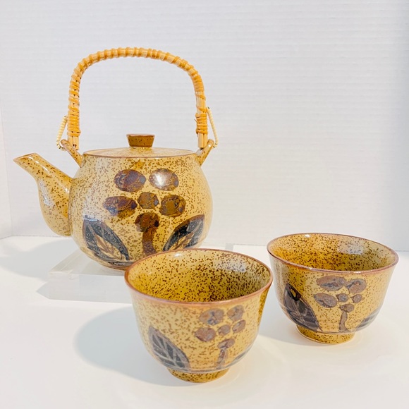 Kitchen Vintage Ceramic Sake Set With Teapot And 2 Cups Poshmark